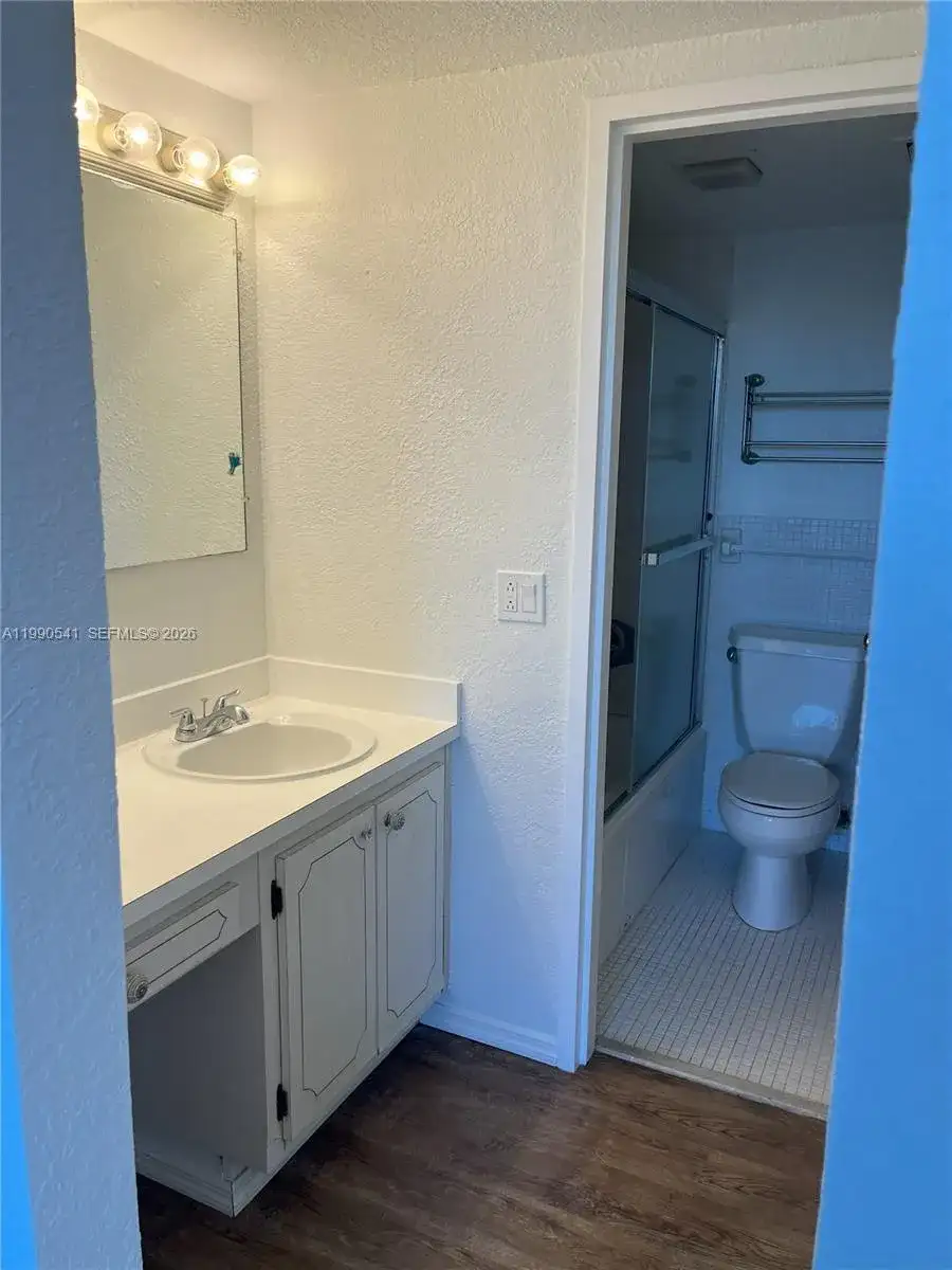 3660 NE 166th St # 305, North Miami Beach FL 33160 photo 4