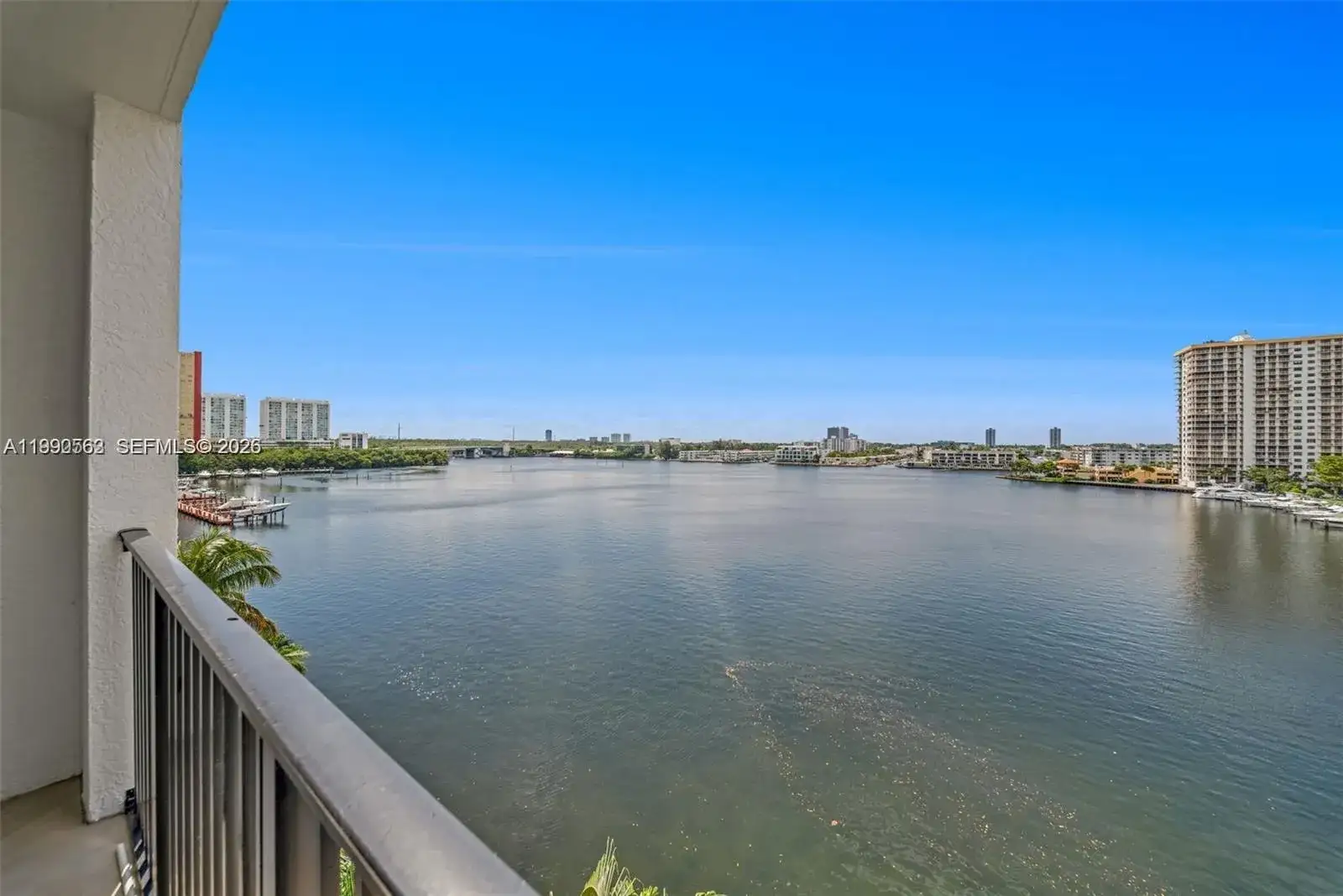 17150 N Bay Rd # 2705, Sunny Isles Beach FL 33160 photo 2