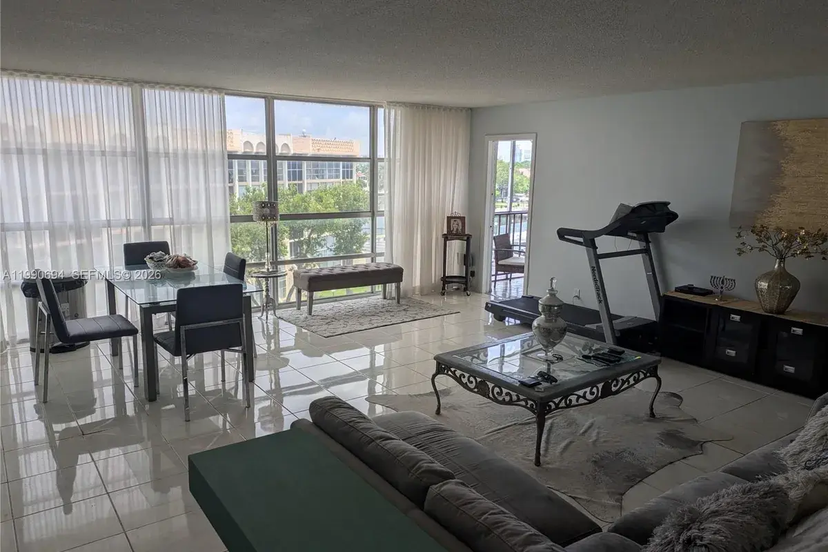 701 Three Islands Blvd # 510, Hallandale Beach FL 33009