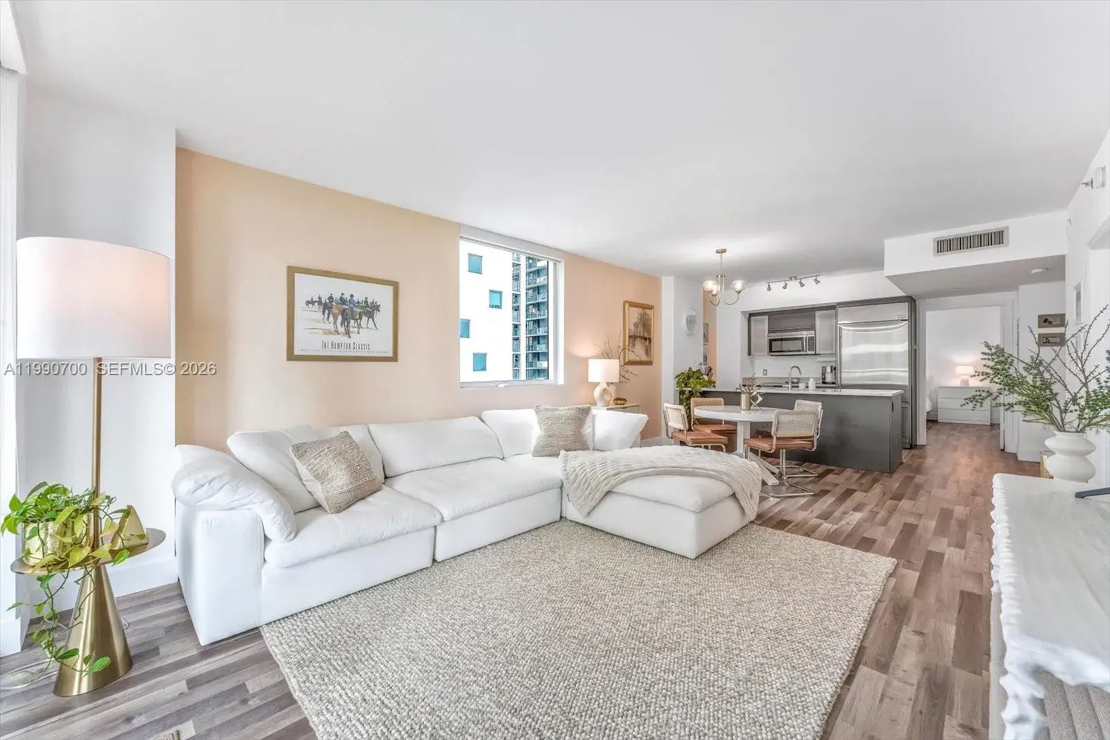500 Brickell Ave # 1810, Miami FL 33131