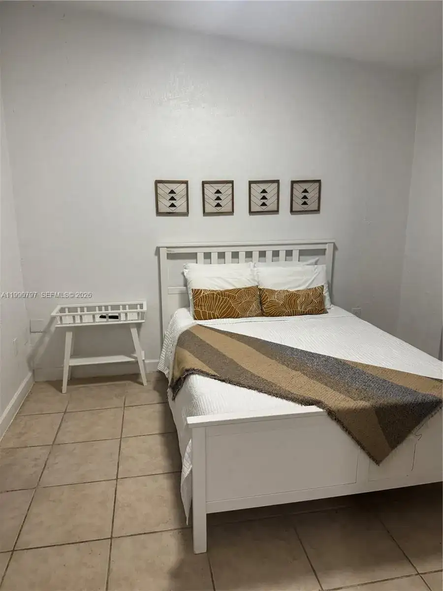 6126 SW 61st St, South Miami FL 33143 photo 5