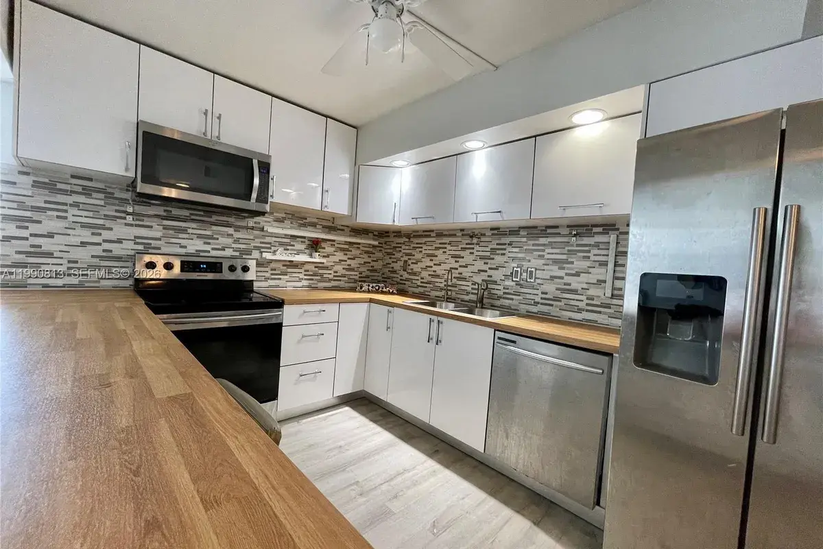 2101 Atlantic Shores Blvd # 320, Hallandale Beach FL 33009