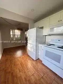 200 SW 132nd Way # 104L, Pembroke Pines FL 33027 photo 5