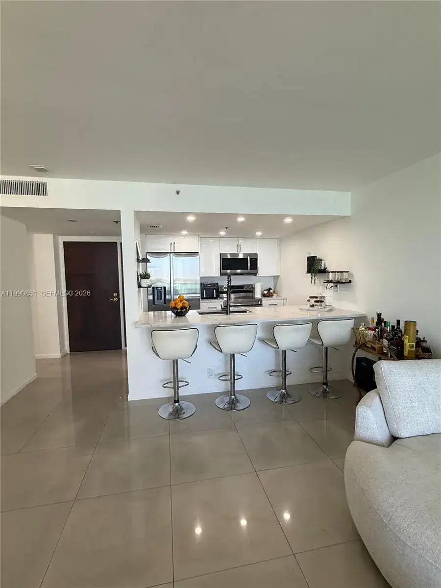 7601 E Treasure Dr # 1508, North Bay Village FL 33141 photo 2