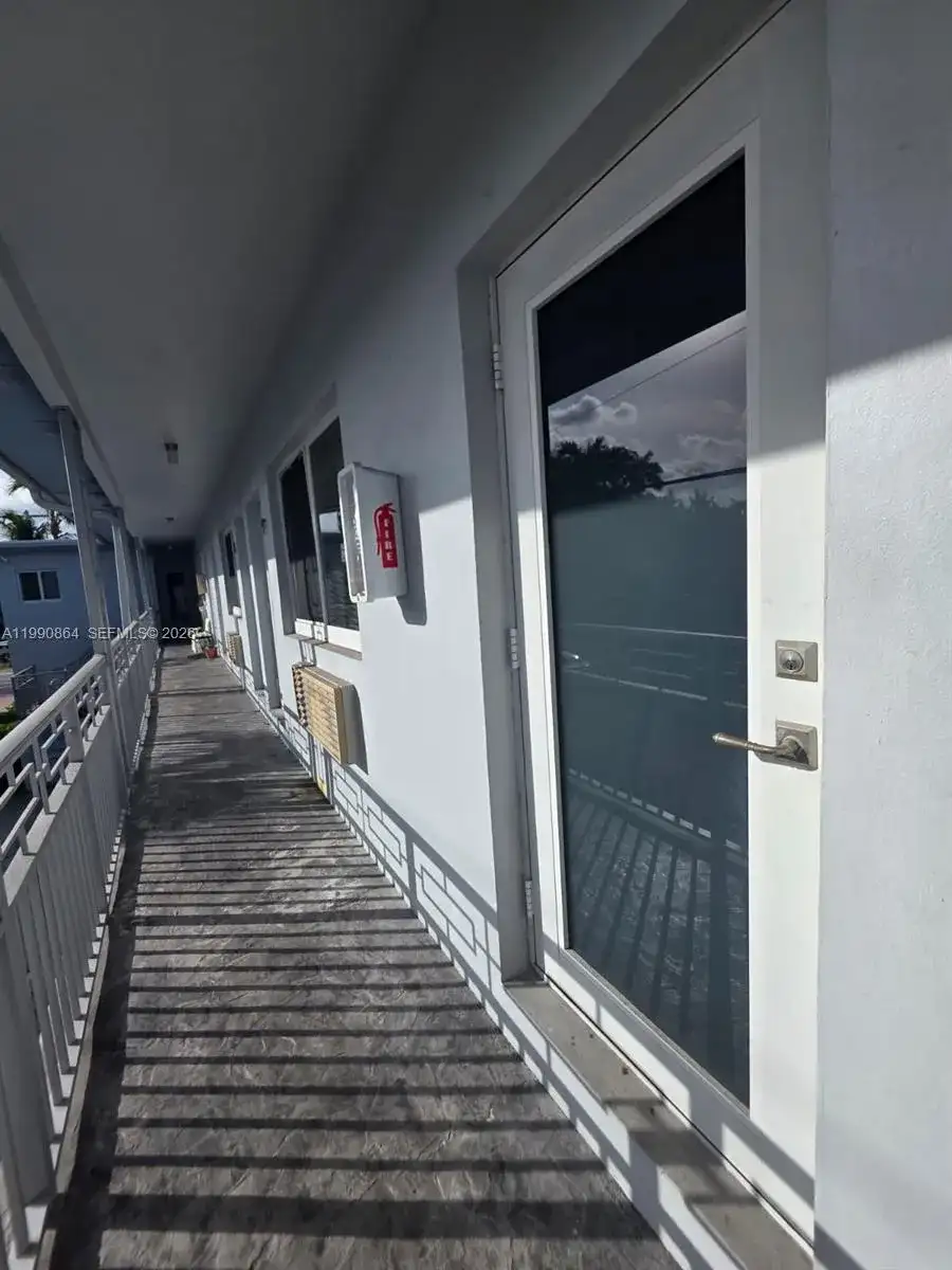 7155 Rue Notre Dame # 9, Miami Beach FL 33141 photo 3