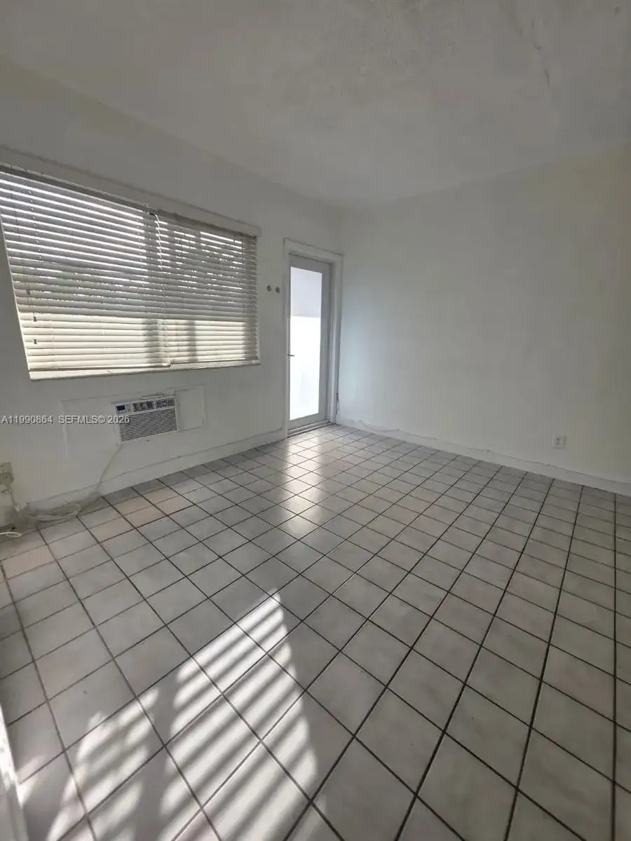 7155 Rue Notre Dame # 9, Miami Beach FL 33141 photo 5