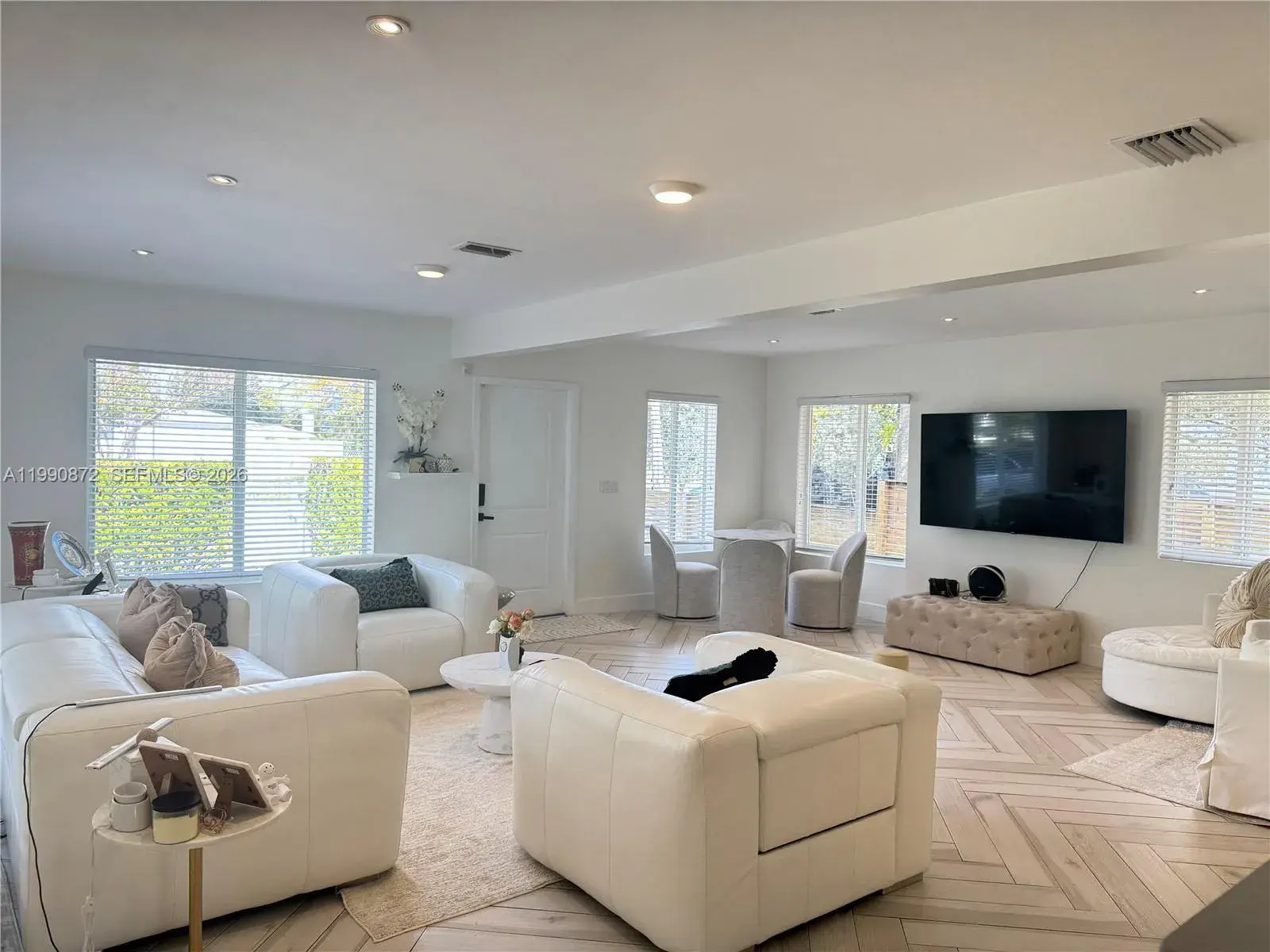 44 NW 40th St, Miami FL 33127