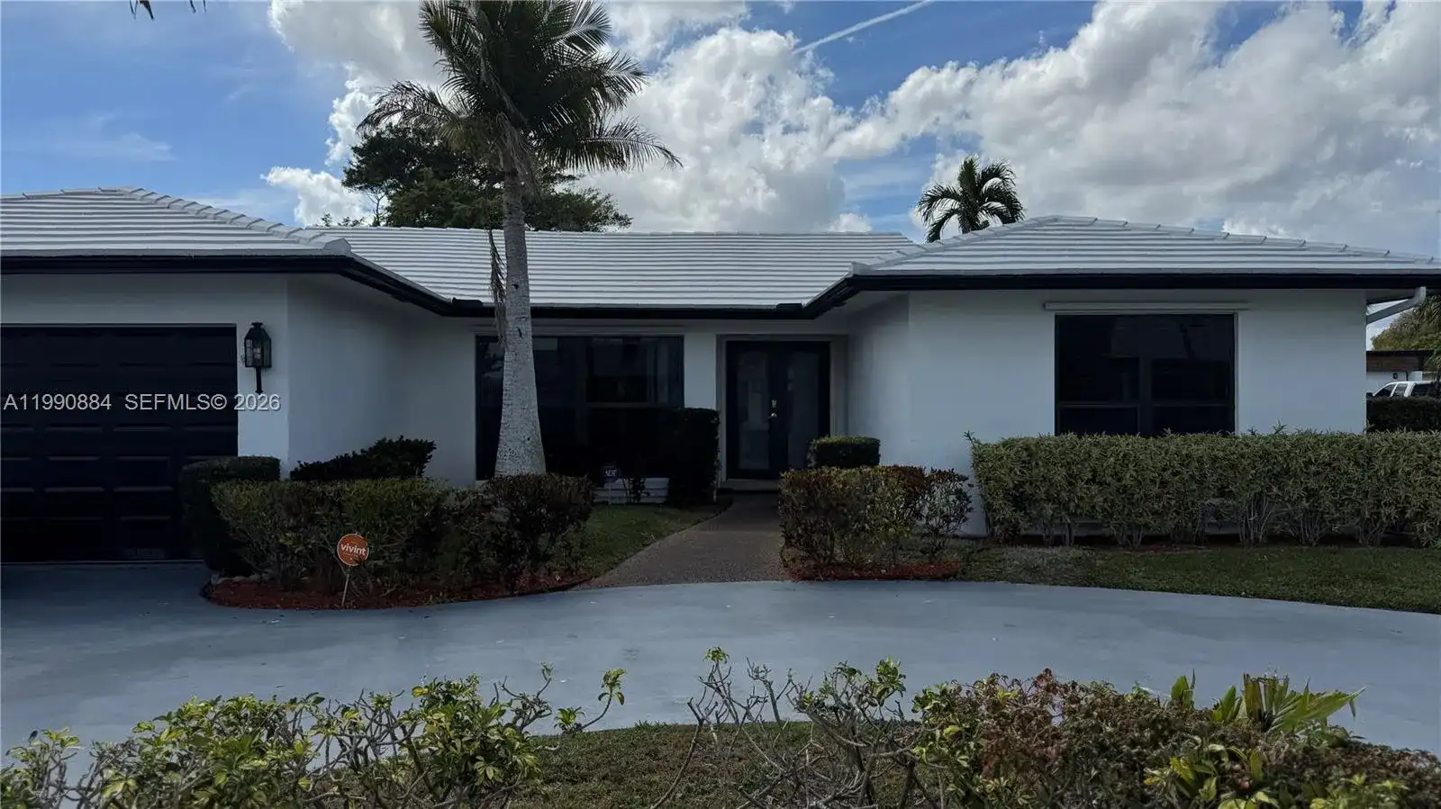 4905 Bayberry Ln, Tamarac FL 33319