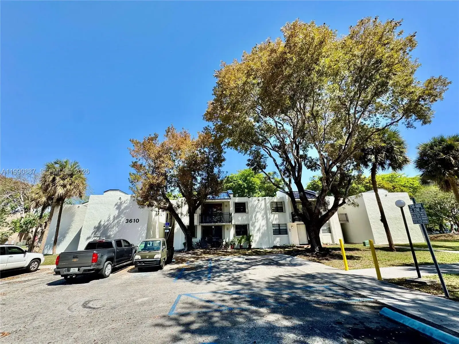 3610 SW 114th Ave # 202, Miami FL 33165 photo 2