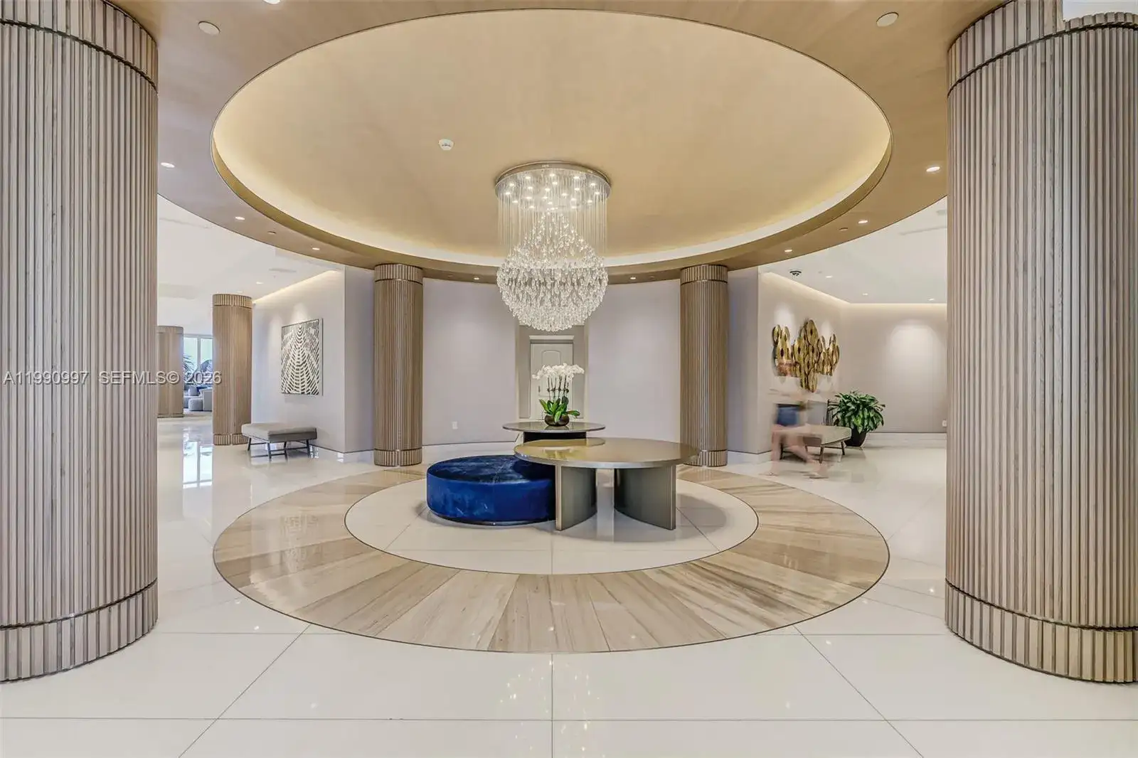 888 Brickell Key Dr # 807, Miami FL 33131 photo 2