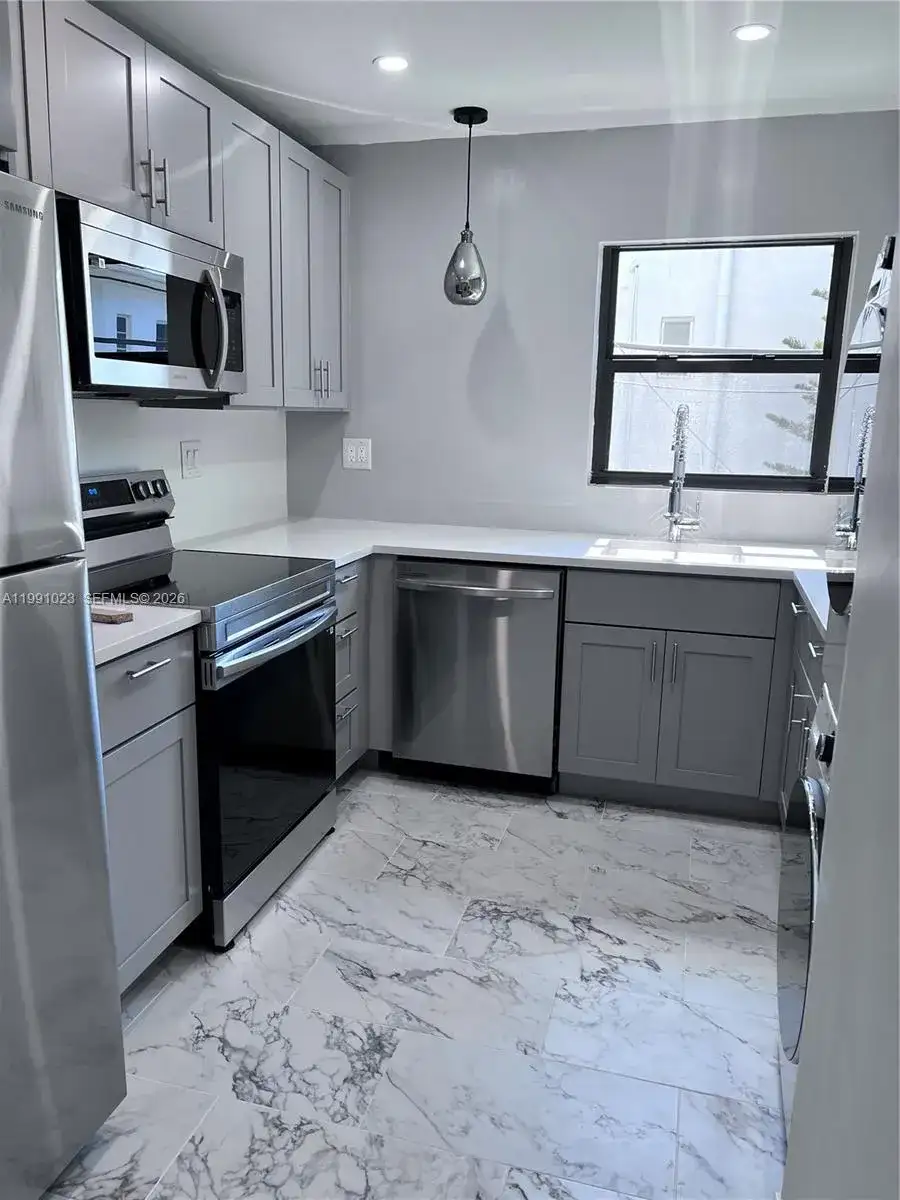 1617 Jefferson Ave # 204, Miami Beach FL 33139 photo 2