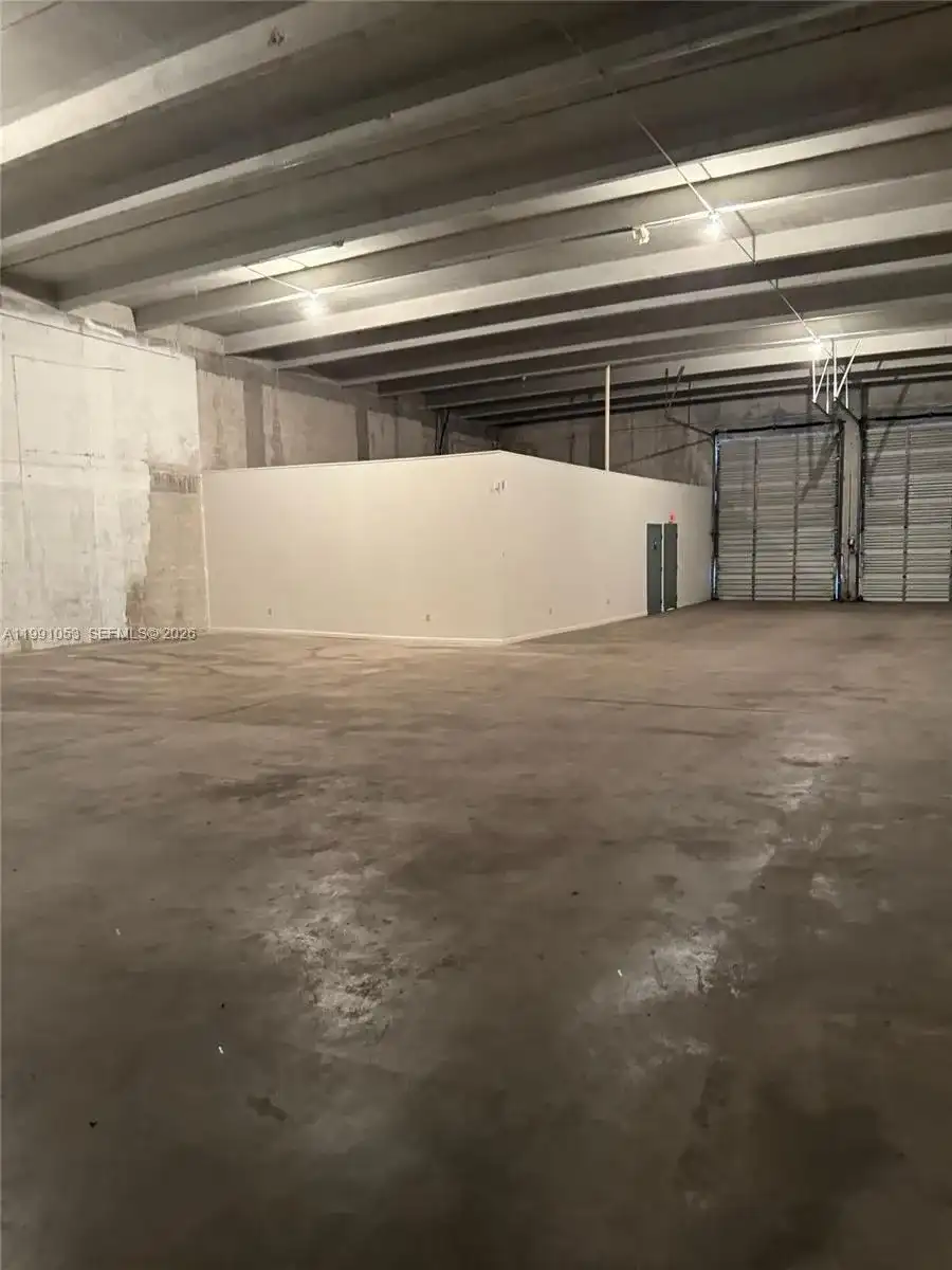 6995 NW 82nd Ave # 45, Medley FL 33166