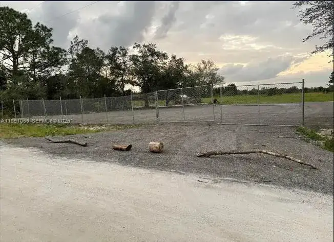 281 AVENIDA DEL CENTRO MONTURA, Clewiston FL 33440
