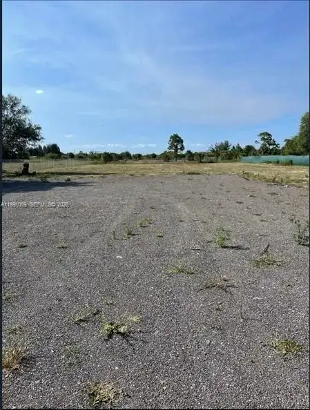 281 AVENIDA DEL CENTRO MONTURA, Clewiston FL 33440 photo 3