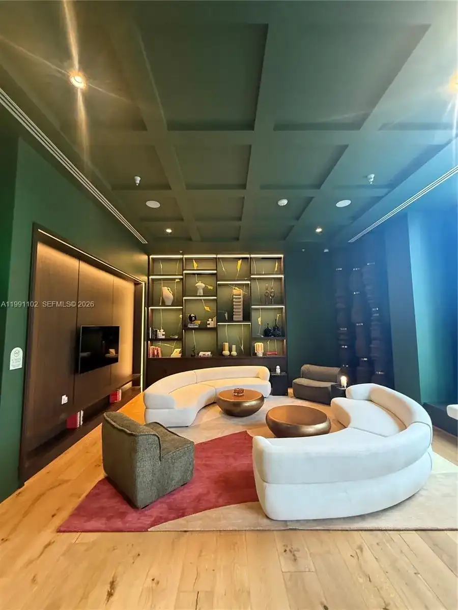 11 NE 6 STREET # 706, Miami FL 33132