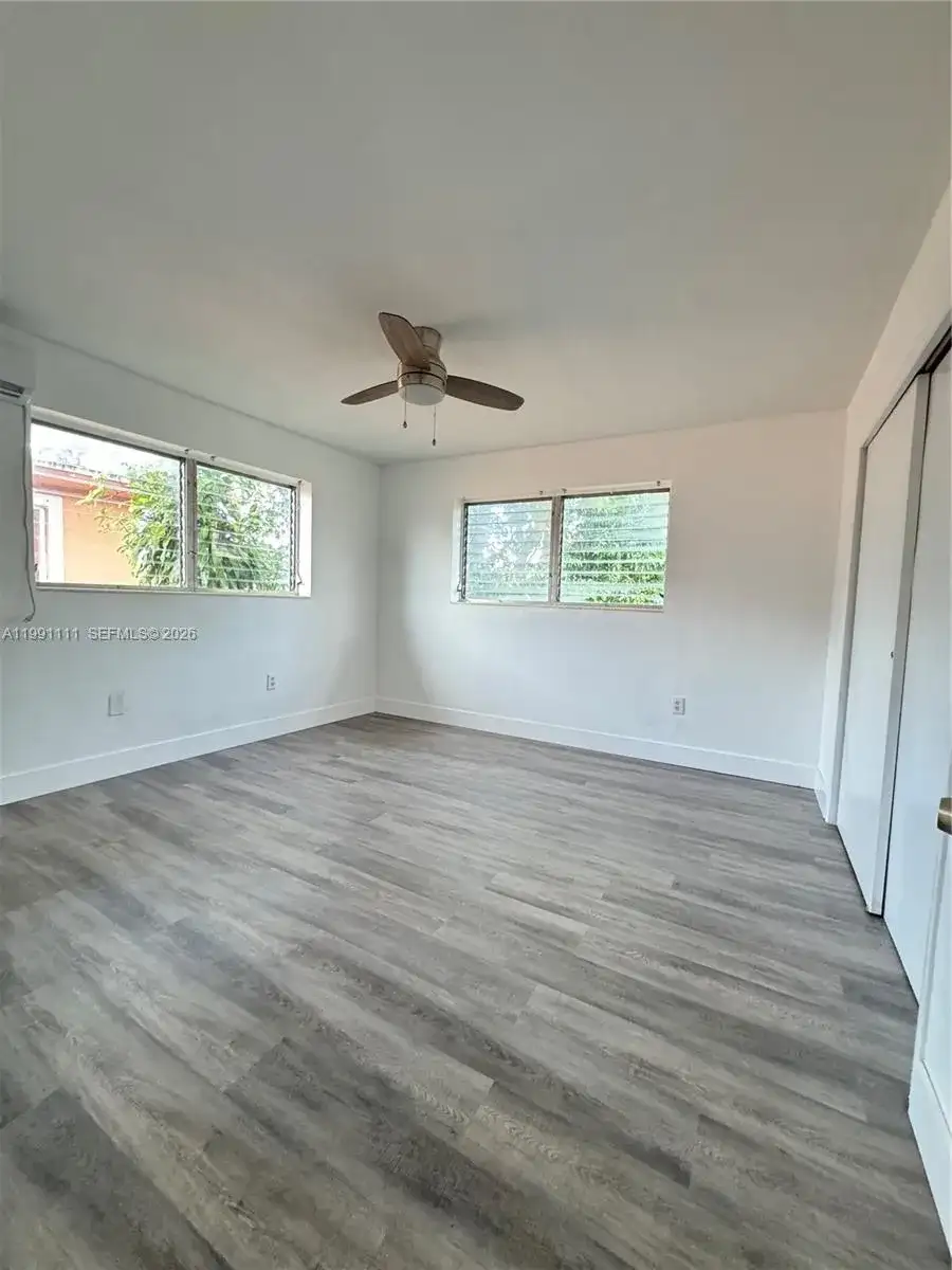 1086 NW 110th St # 1, Miami FL 33168 photo 2
