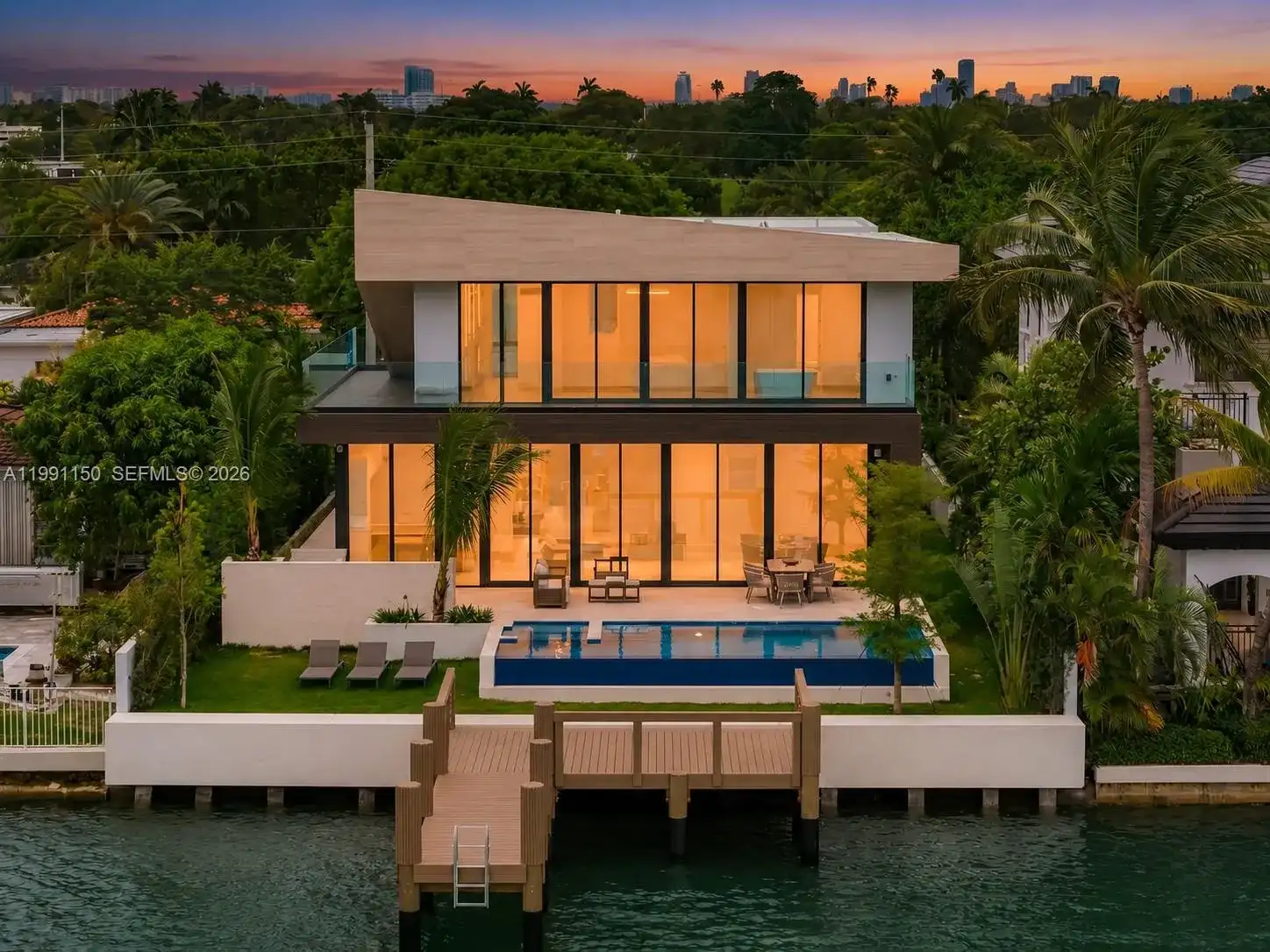 535 N Shore Dr, Miami Beach FL 33141