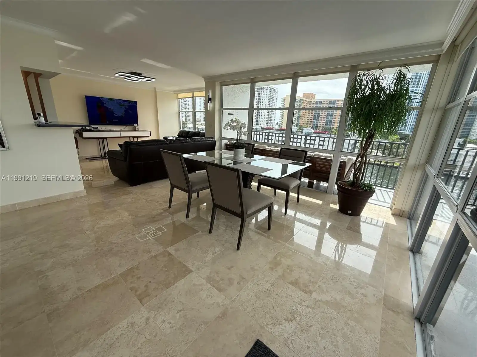 1000 Parkview Dr # 720, Hallandale Beach FL 33009 photo 5