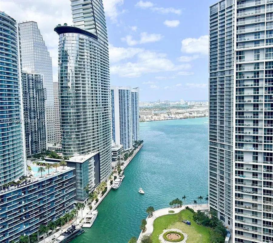 77 SE 5TH ST. # 3614, Miami FL 33131
