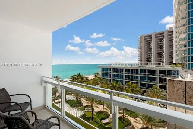 6801 Collins Ave, Miami Beach FL 33141