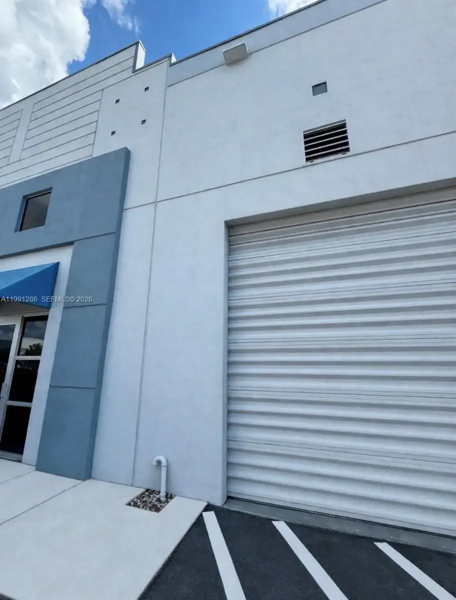 2365 NW 70th Ave # 7, Miami FL 33122 photo 2