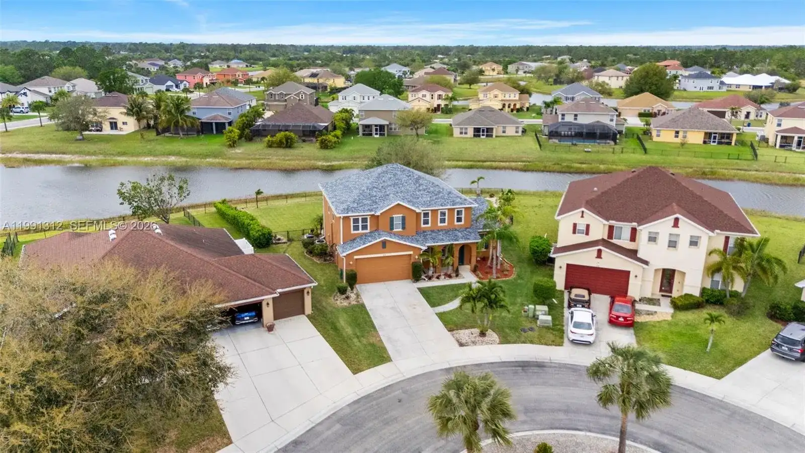 8130 blue daze ct, Lehigh Acres FL 33972 photo 4