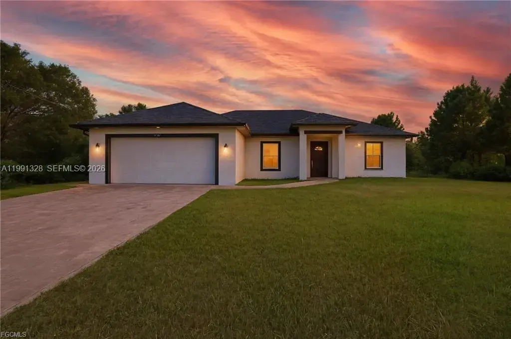 1013 ATHERTON AVE, Lehigh Acres FL 33971