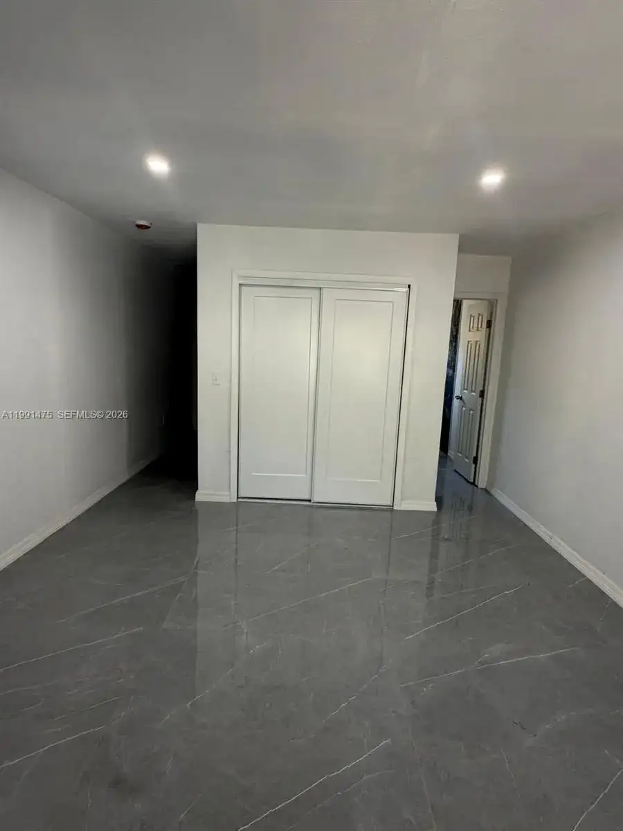 1946 NE 167th St # 3A, North Miami Beach FL 33162 photo 4