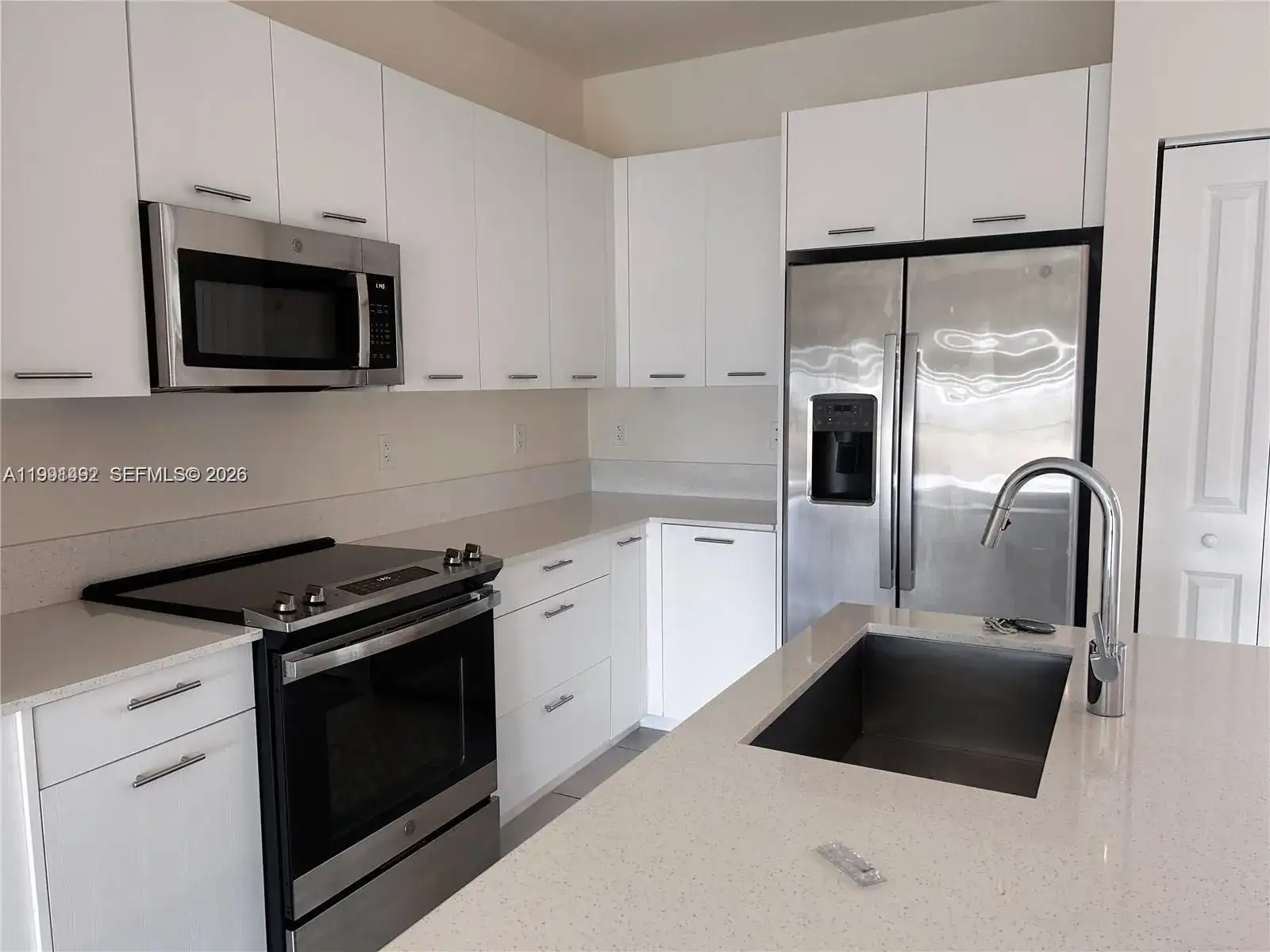8001 NW 41 St # 409, Doral FL 33166 photo 3