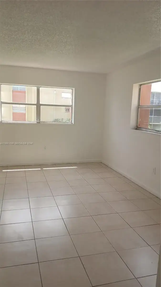 3610 NW 21st St # 313, Lauderdale Lakes FL 33311 photo 2