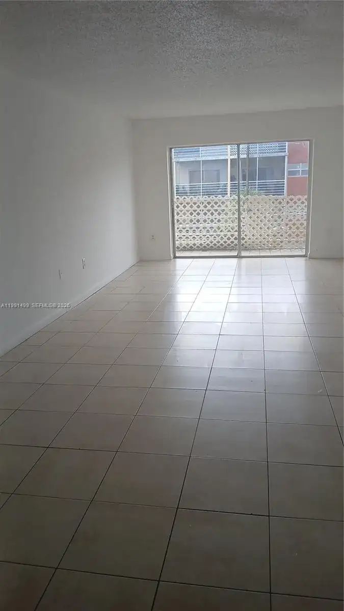 3610 NW 21st St # 313, Lauderdale Lakes FL 33311 photo 3