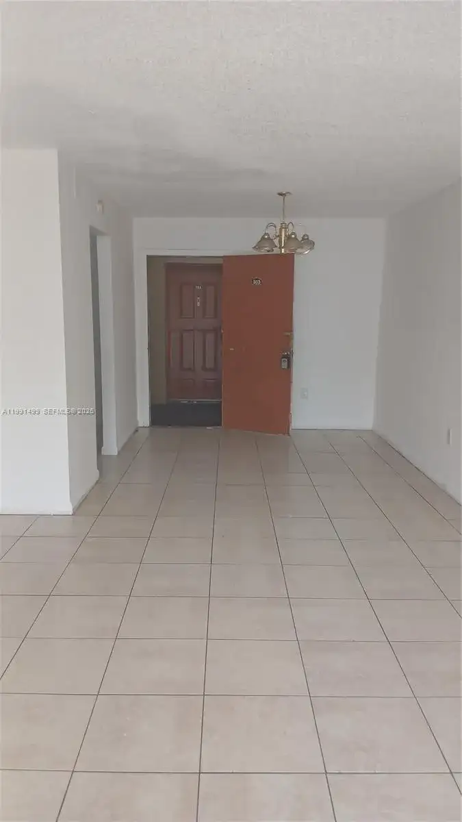 3610 NW 21st St # 313, Lauderdale Lakes FL 33311 photo 5