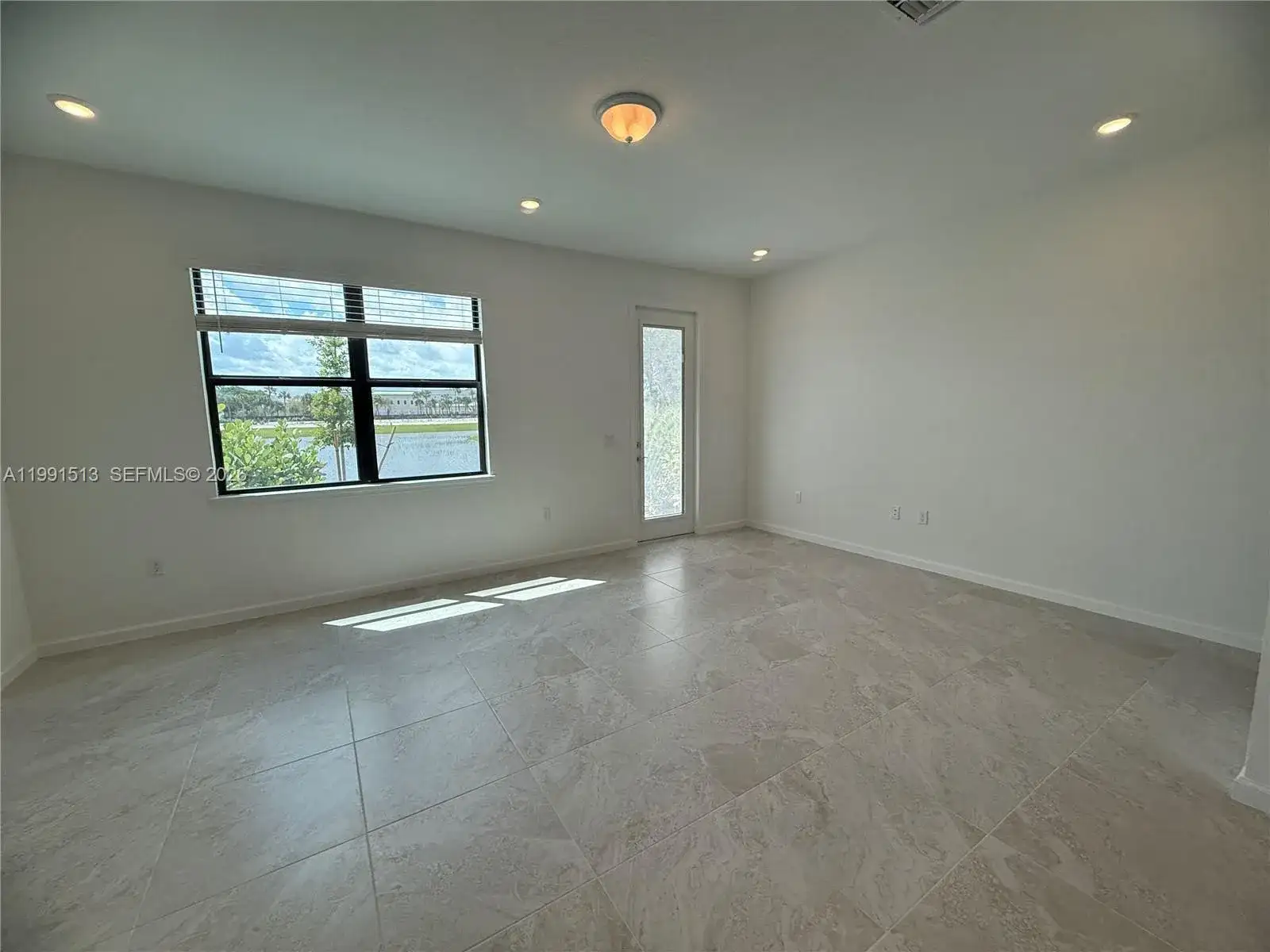 4286 Efendi Drive, Lantana FL 33462 photo 5
