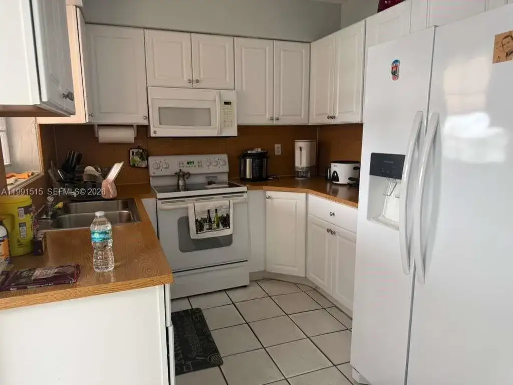 4470 W 1st Ave, Hialeah FL 33012 photo 5
