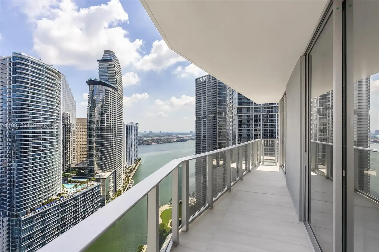 77 SE 5th Street # 2403, Miami FL 33131 photo 5
