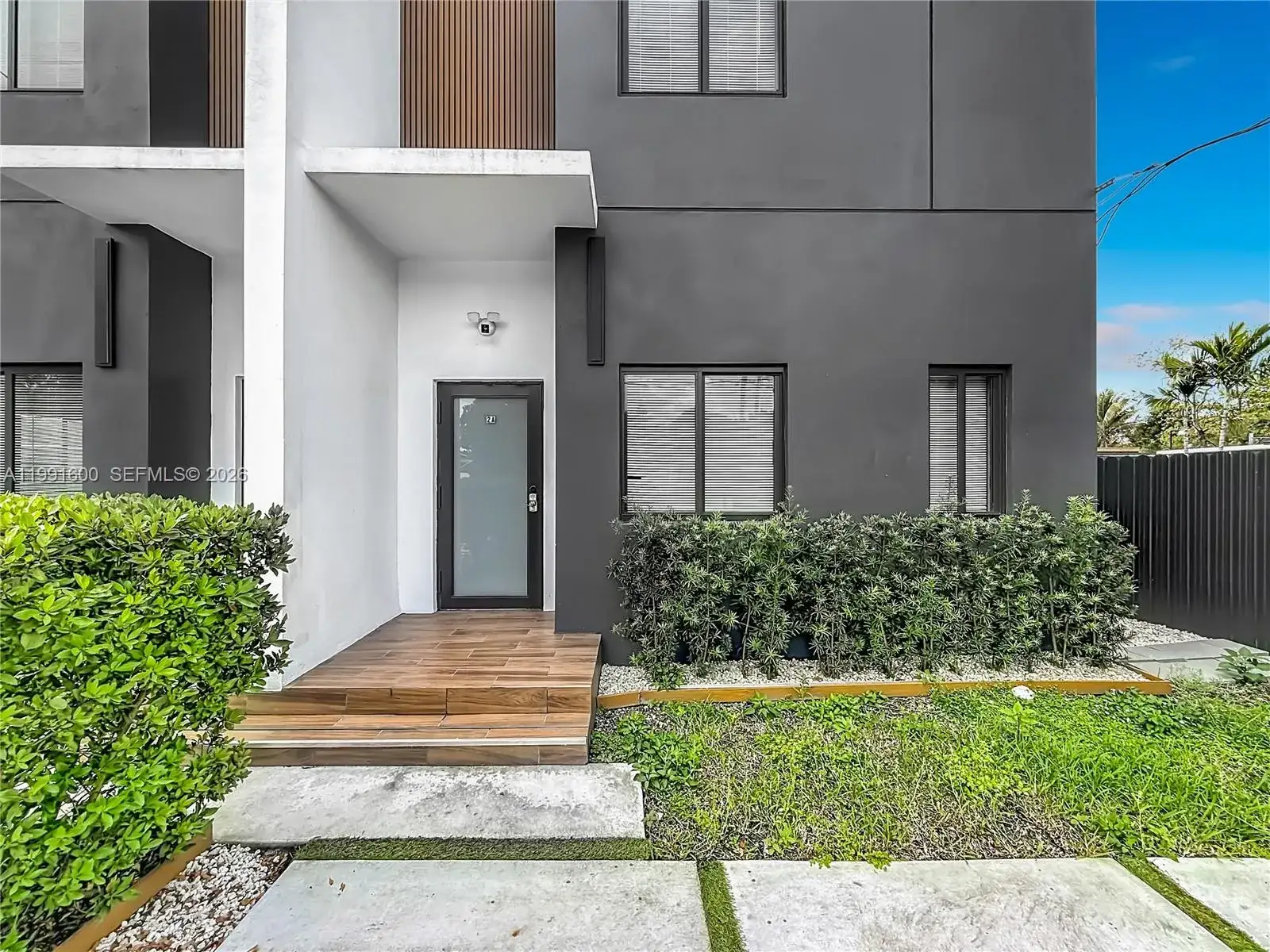 1220 & 1222 NW 30th St, Miami FL 33142 photo 2