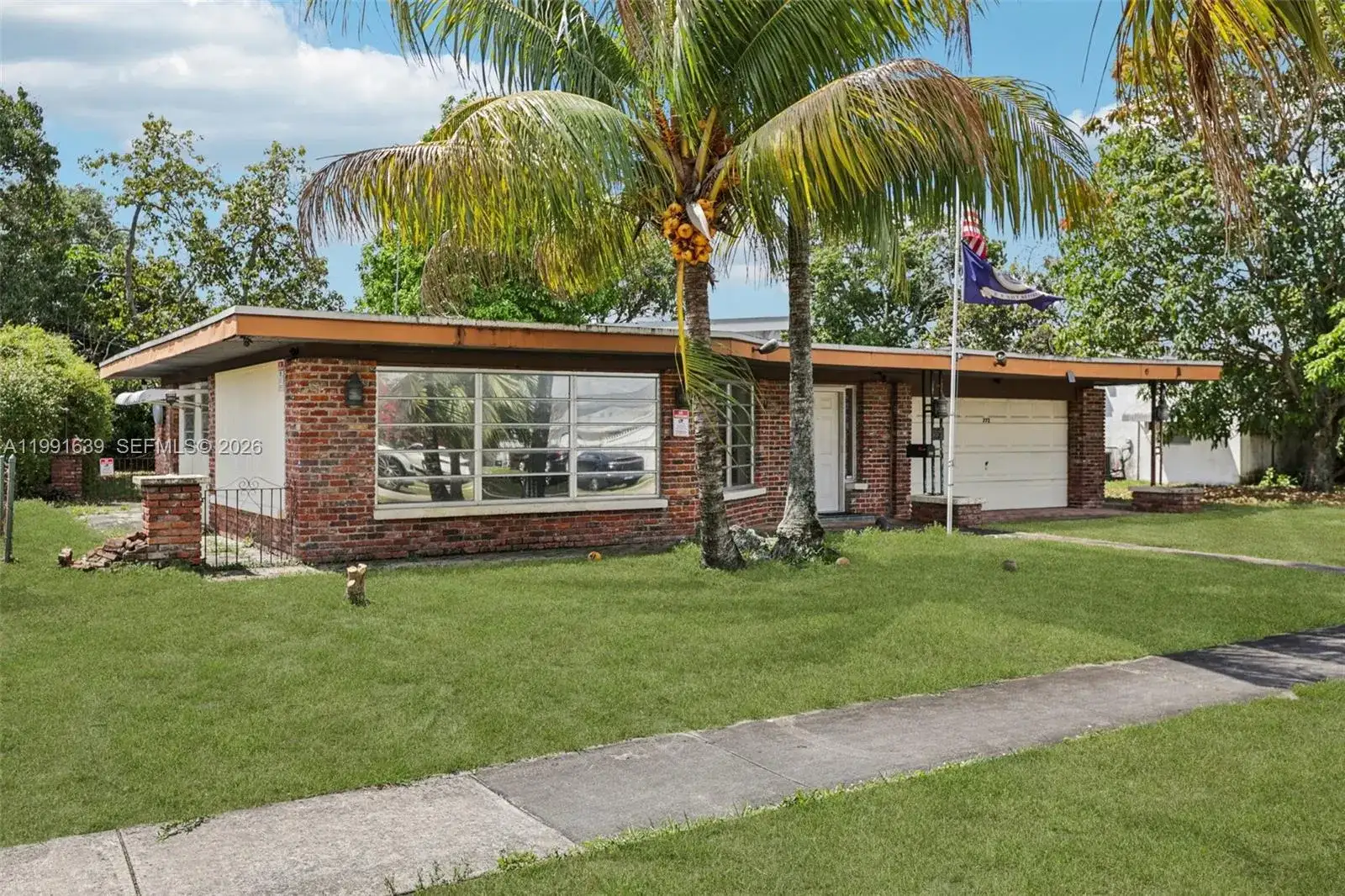 272 W 46th St, Hialeah FL 33012 photo 4