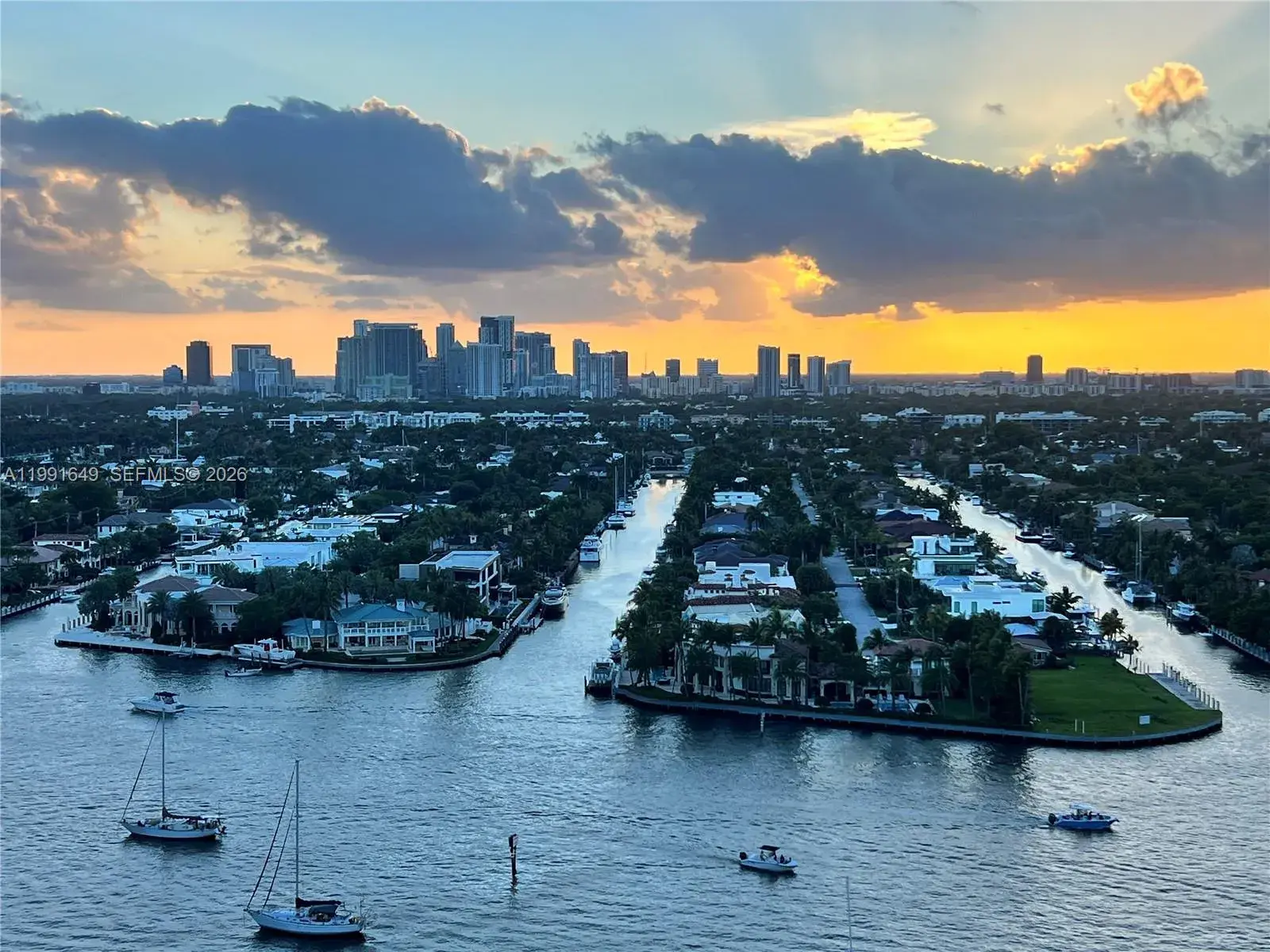 153 N Seabreeze Blvd # 1703, Fort Lauderdale FL 33304
