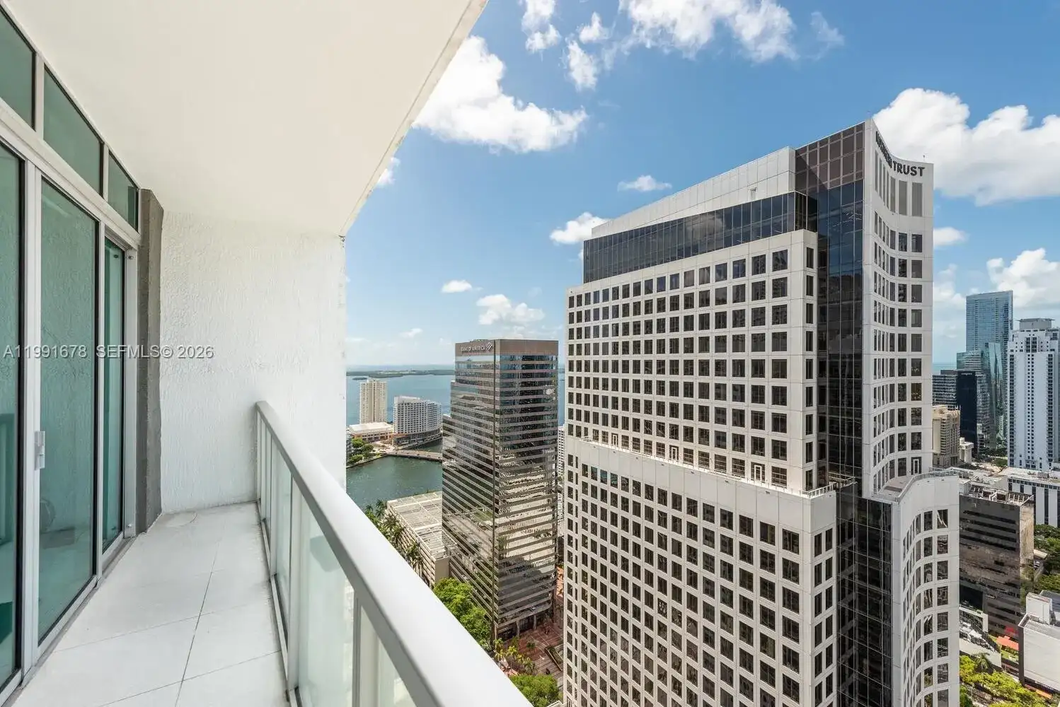 55 SE 6th St # 4308, Miami FL 33131 photo 2