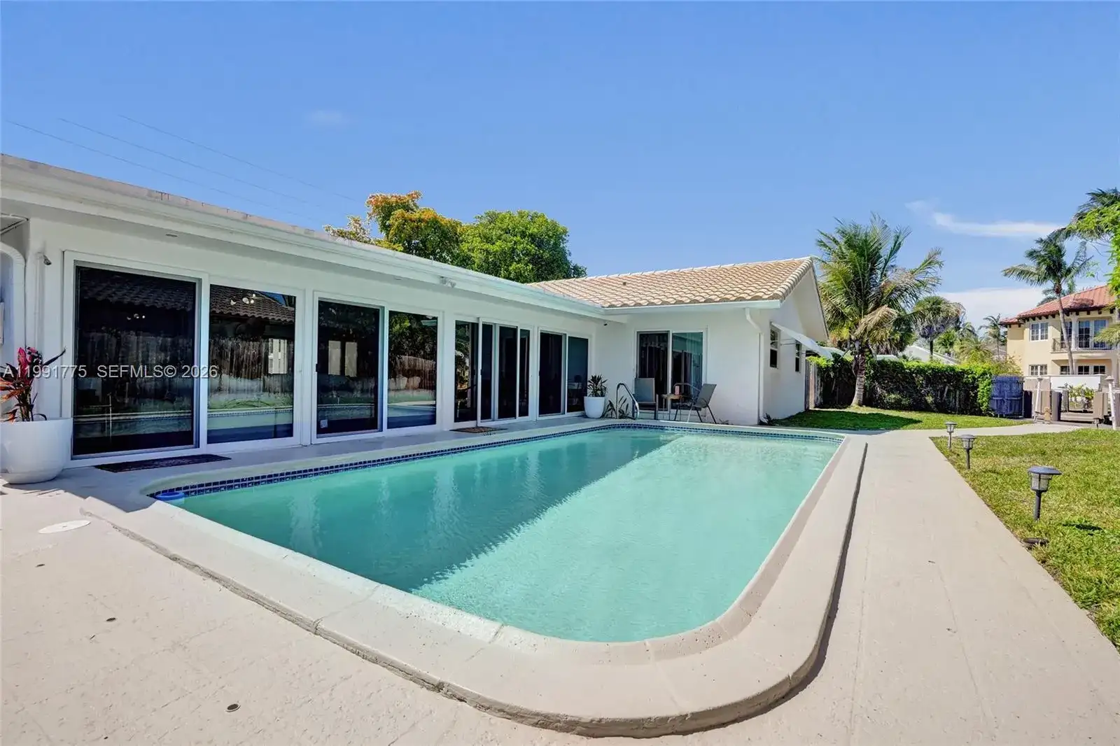 4100 Bayview Dr, Fort Lauderdale FL 33308 photo 3