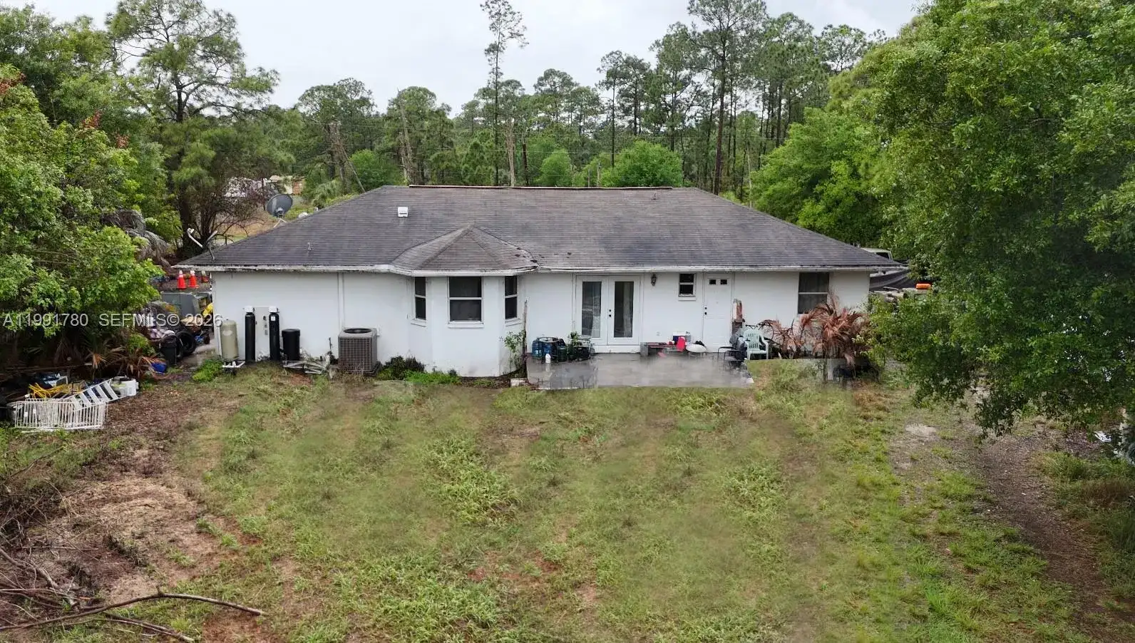 825 N Willow ST, Clewiston FL 33440 photo 2