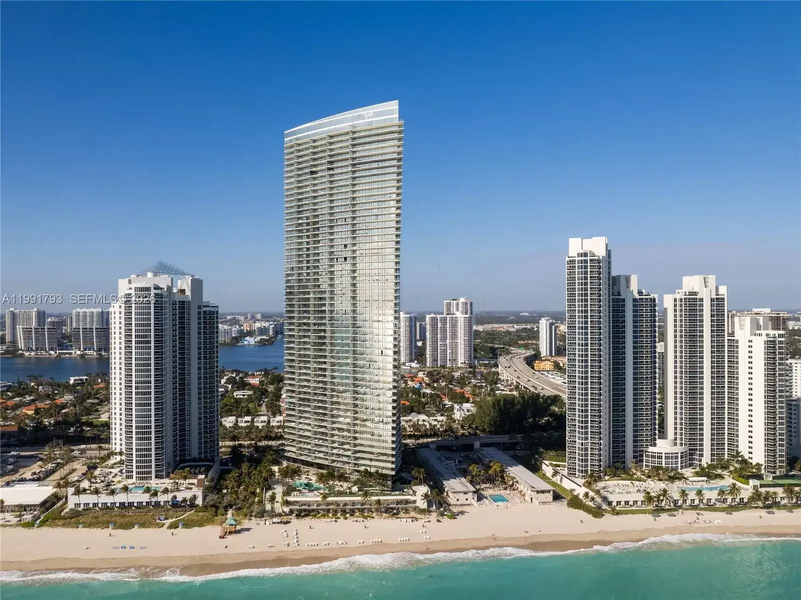 18975 Collins Ave # 905, Sunny Isles Beach FL 33160 photo 2