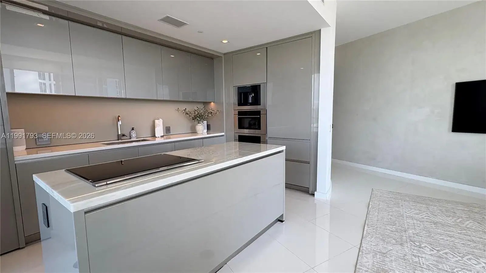 18975 Collins Ave # 905, Sunny Isles Beach FL 33160 photo 4