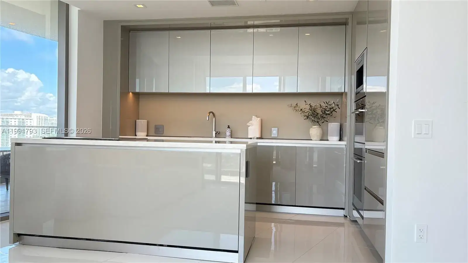 18975 Collins Ave # 905, Sunny Isles Beach FL 33160 photo 5