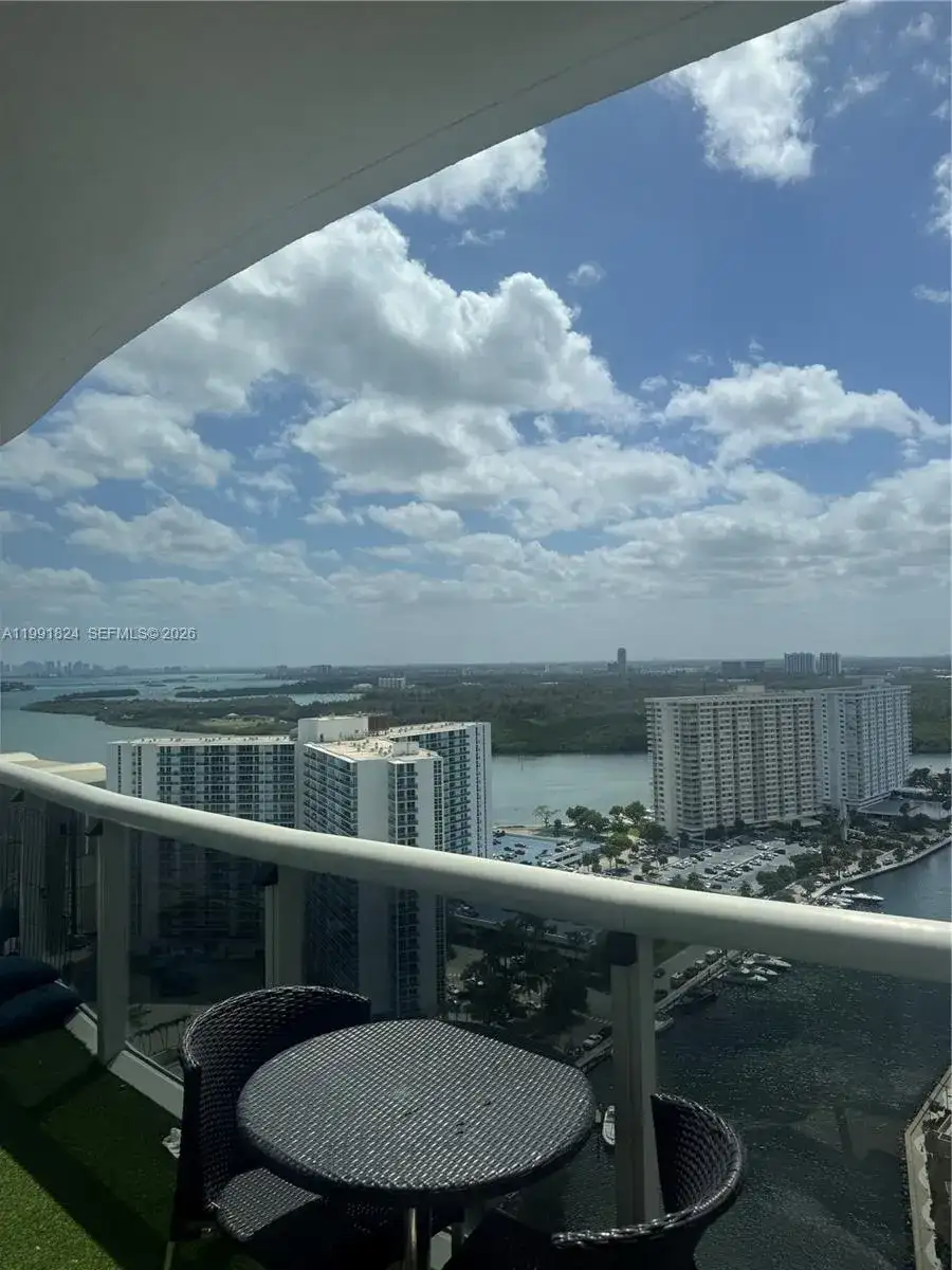 15901 Collins Ave # 2505, Sunny Isles Beach FL 33160 photo 3
