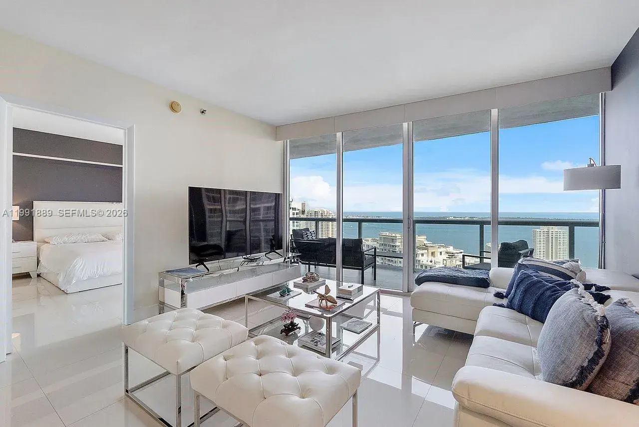 465 Brickell Ave # 3905, Miami FL 33131