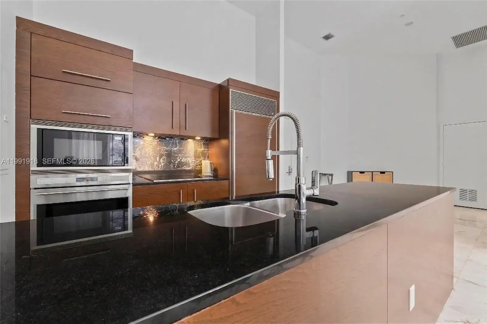475 Brickell Ave # 2209, Miami FL 33131 photo 5