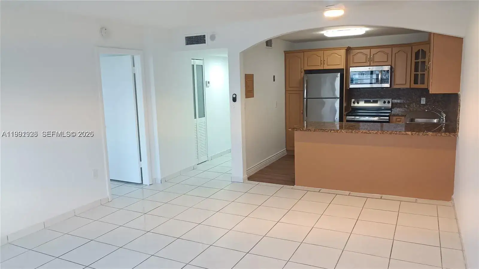245 18th St # 703, Miami Beach FL 33139 photo 3