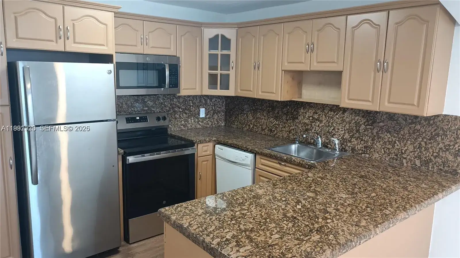 245 18th St # 703, Miami Beach FL 33139 photo 4