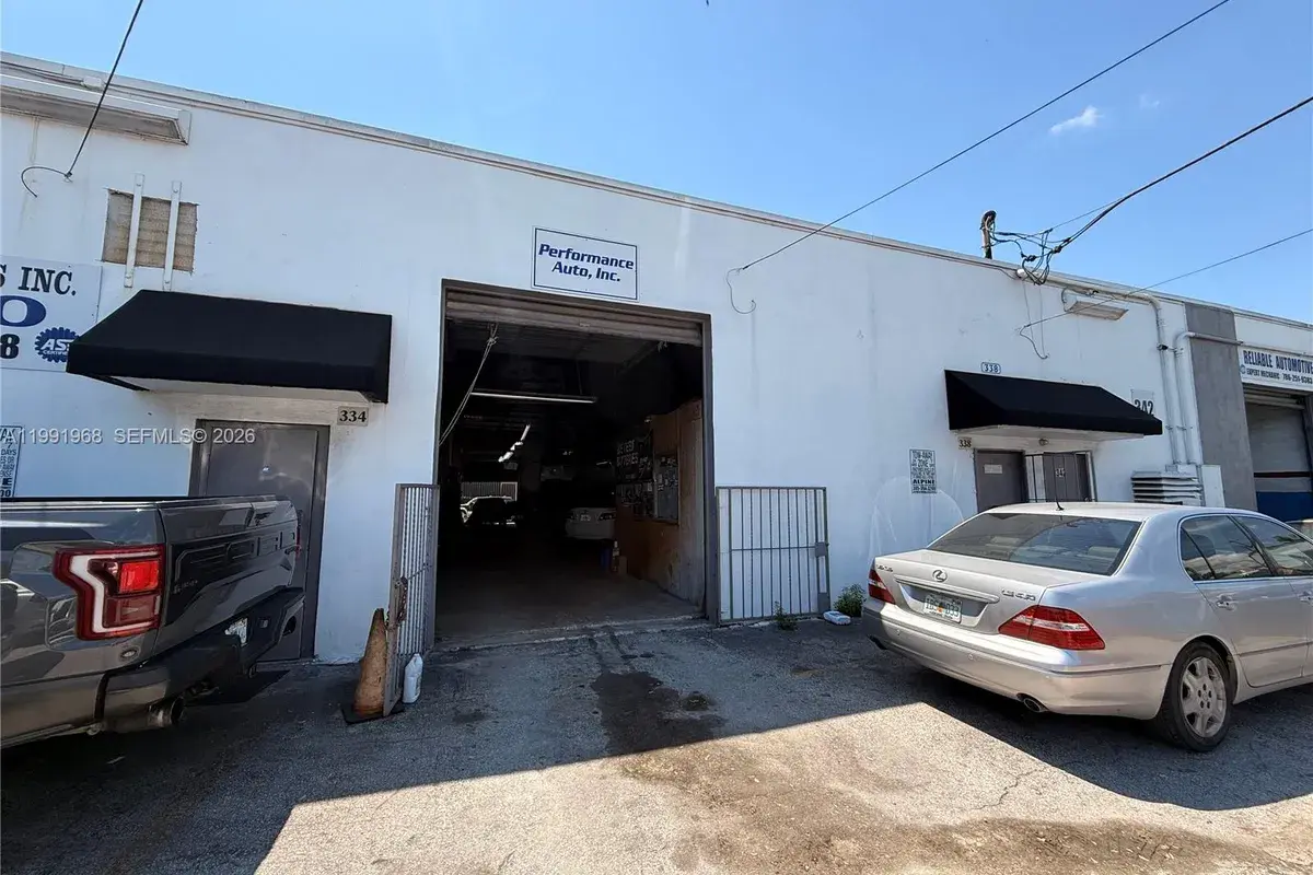 338 NW 171st St, Miami FL 33169